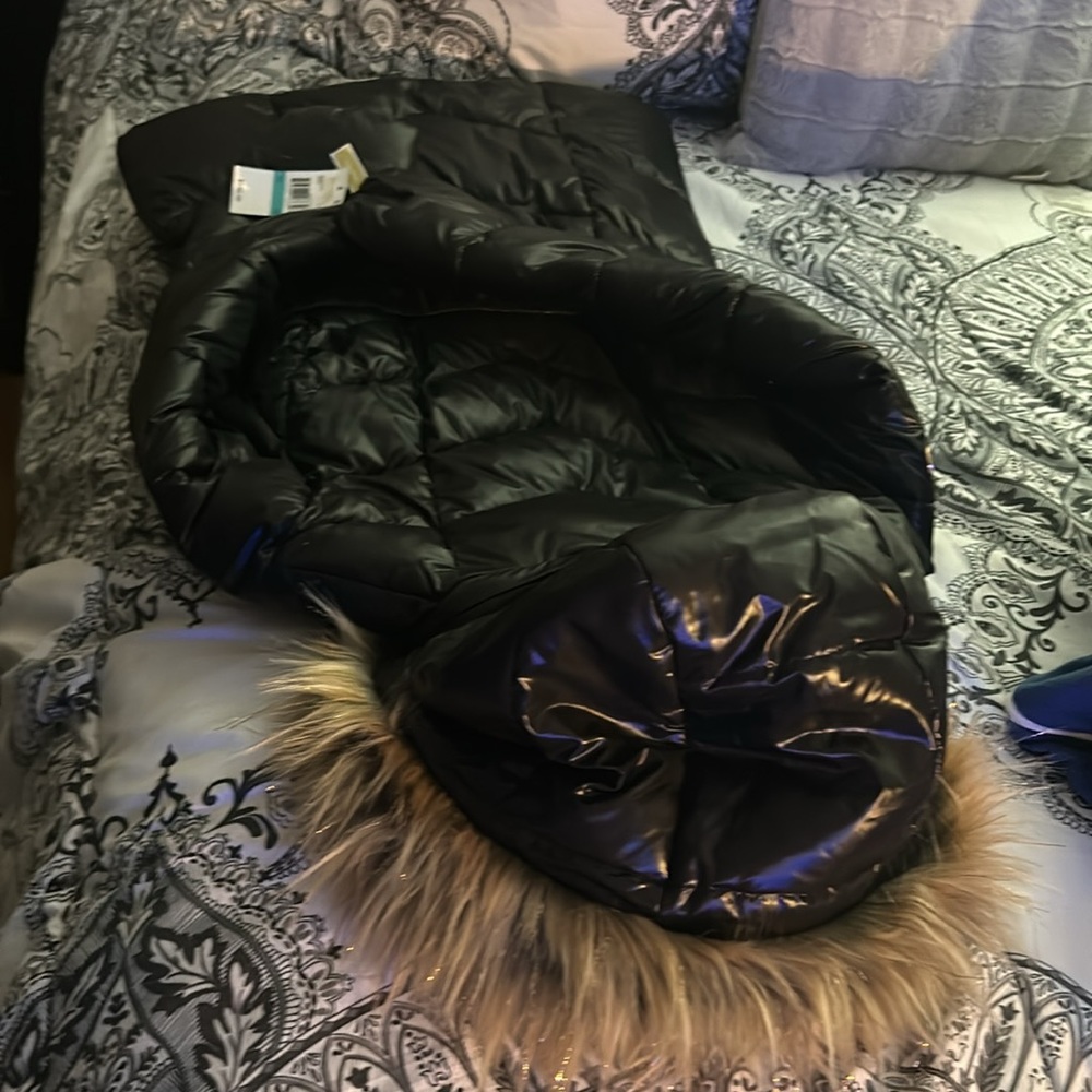 Brand New with Tags Michael Kors Big Girls Black Winter Coat Size 16 - Picture 7 of 8